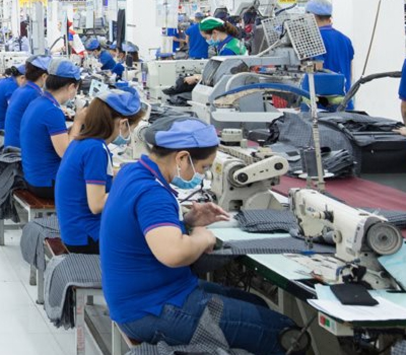 TB TUYỂN TTSKN NG&Agrave;NH MAY HĐ 3 NĂM